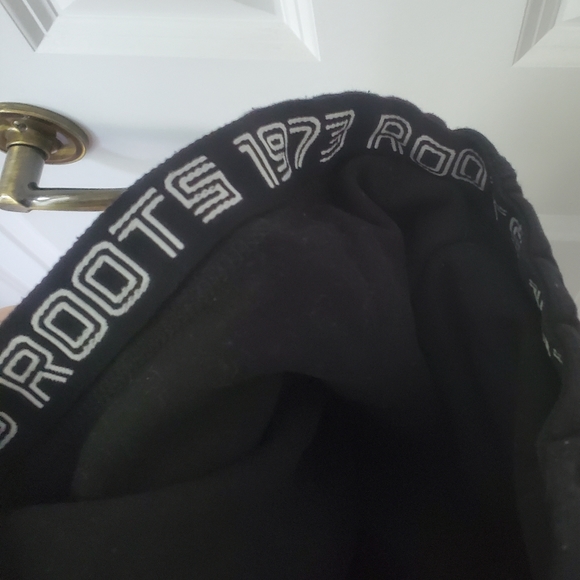 VGUC Roots Hoodie - Picture 2 of 3